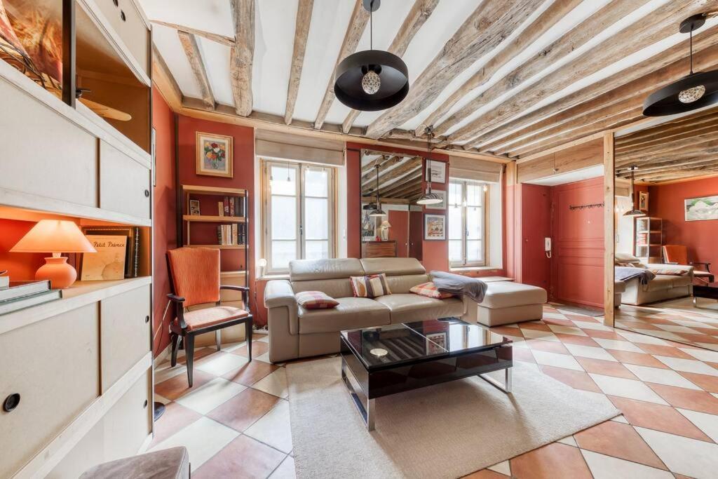 Appartement De Caractere Avec Jardinet Privatif A 1 Min Metro 1, Paris, Disneyland Vincennes Luaran gambar
